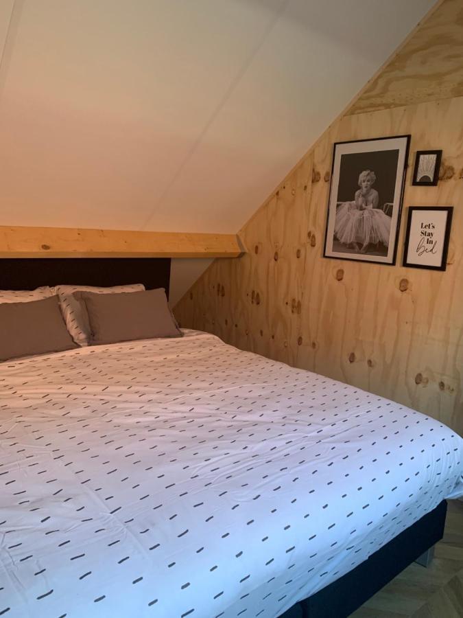 Tiny House Thuus Villa Sint Annaland Exterior photo