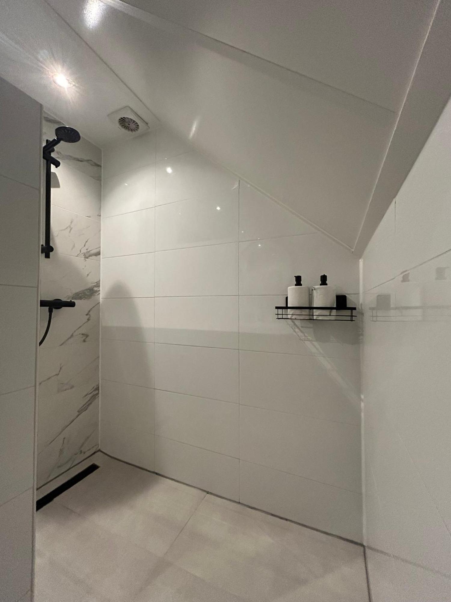 Tiny House Thuus Villa Sint Annaland Exterior photo