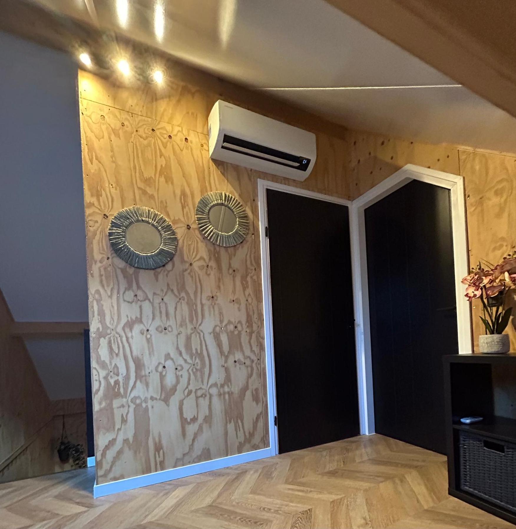 Tiny House Thuus Villa Sint Annaland Exterior photo